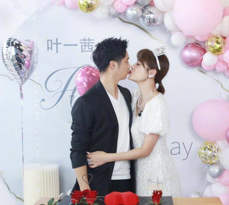“球王”遇上“酒王” C罗中国行晚宴都吃了什么
